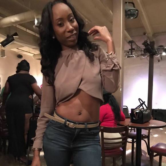 Meet your Posher, Cantrelle - Picture 1 of 1